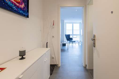 Flur - Etagenwohnung in 80995 München mit 54m² kaufen