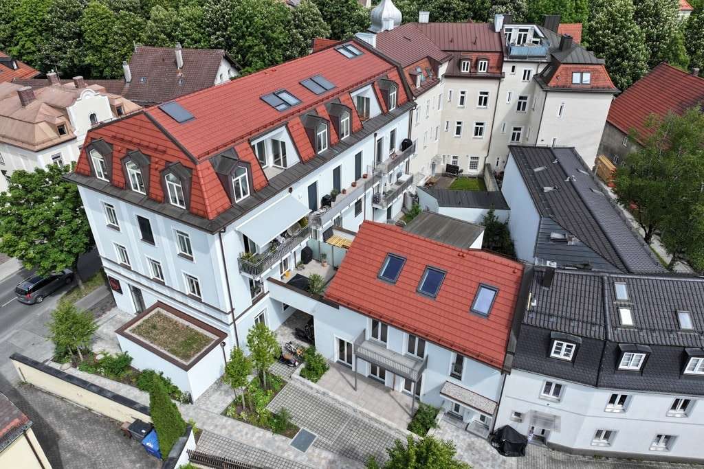 Außenansicht Außenansicht - Erdgeschosswohnung in 81737 München mit 94m² kaufen
