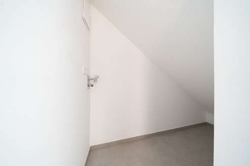 Abstellkammer Abstellkammer - Erdgeschosswohnung in 81737 München mit 94m² kaufen