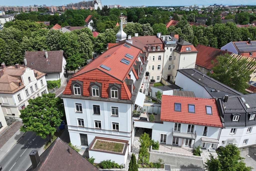Außenansicht - Einfamilienhaus in 81737 München mit 192m² kaufen