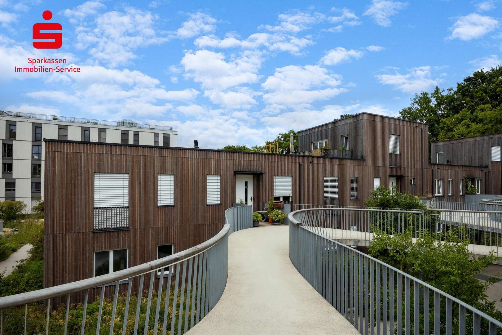 Außenansicht Außenansicht - Etagenwohnung in 81927 München mit 89m² kaufen