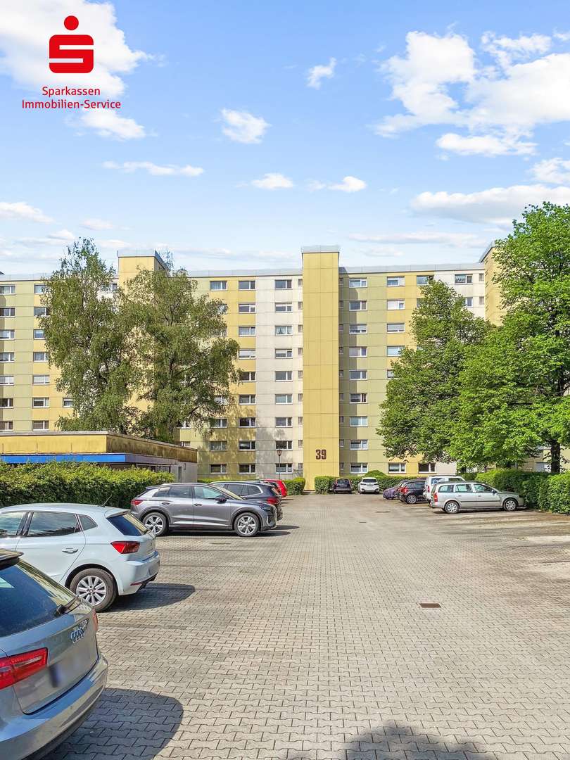 Außenansicht Front - Etagenwohnung in 81927 München mit 30m² als Kapitalanlage kaufen