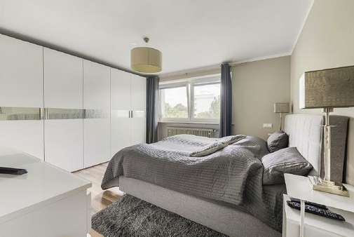 Schlafzimmer - Etagenwohnung in 81927 München mit 71m² kaufen