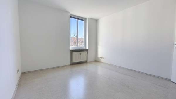 Schlafzimmer - Etagenwohnung in 85435 Erding mit 63m² mieten