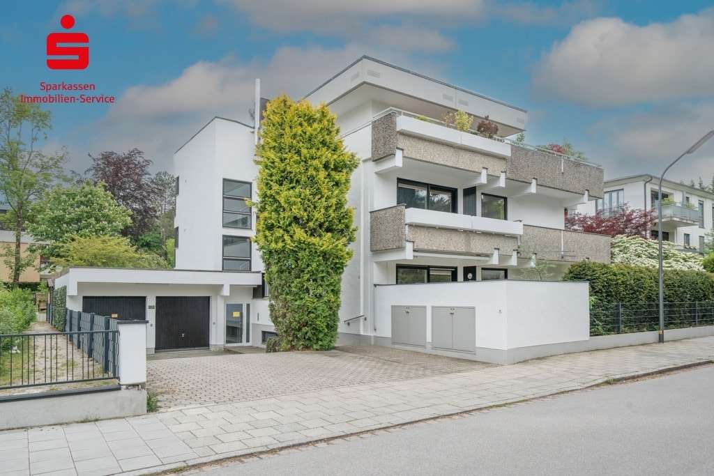 Hausansicht Hausansicht - Erdgeschosswohnung in 81545 München mit 115m² kaufen