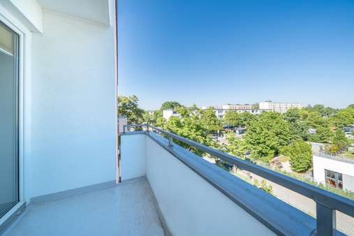 Ausblick vom Balkon - Etagenwohnung in 80689 München mit 32m² kaufen