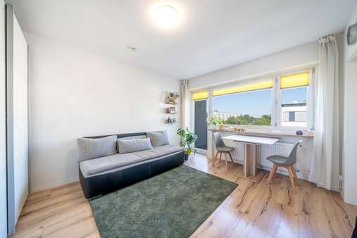 ... und Zugang zum Balkon - Etagenwohnung in 80689 München mit 32m² kaufen