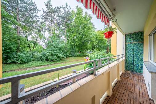 Südloggia Südloggia - Erdgeschosswohnung in 80993 München mit 79m² kaufen