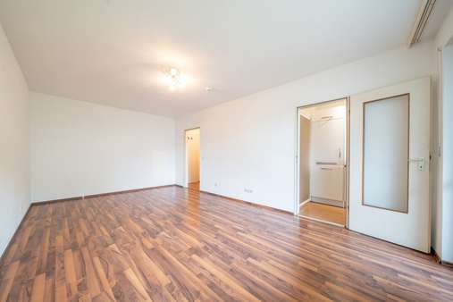 Wohn-/ Schlafbereich - Erdgeschosswohnung in 80689 München mit 34m² kaufen