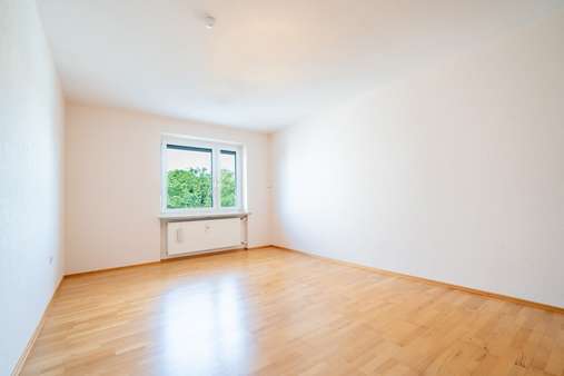 Schlafzimmer - Etagenwohnung in 80686 München mit 64m² kaufen