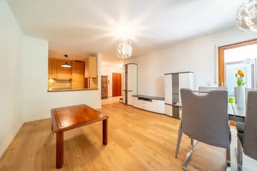 Gemütliche 3-Zimmer-Erdgeschosswohnung mit Garten in Oberschleißheim