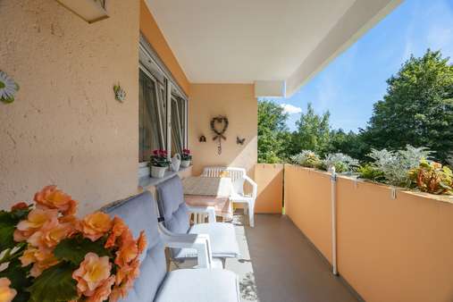 Balkon in Südausrichtung Balkon in Südausrichtung - Etagenwohnung in 85598 Baldham mit 65m² kaufen