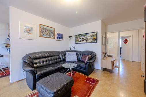 Blick zur Diele - Etagenwohnung in 80807 München mit 82m² kaufen
