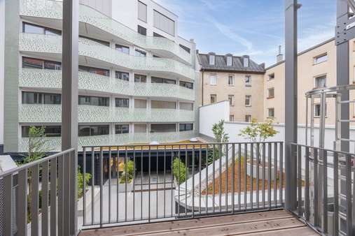 Balkon - Etagenwohnung in 80469 München mit 106m² kaufen