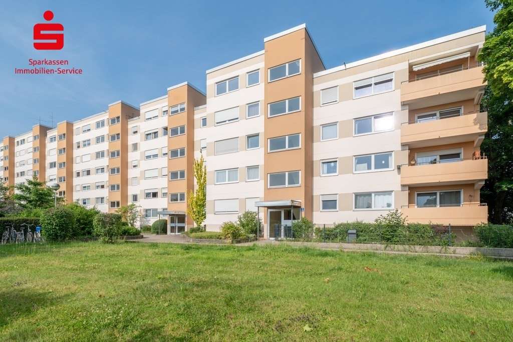 Hausansicht Hausansicht - Etagenwohnung in 85604 Zorneding mit 49m² kaufen
