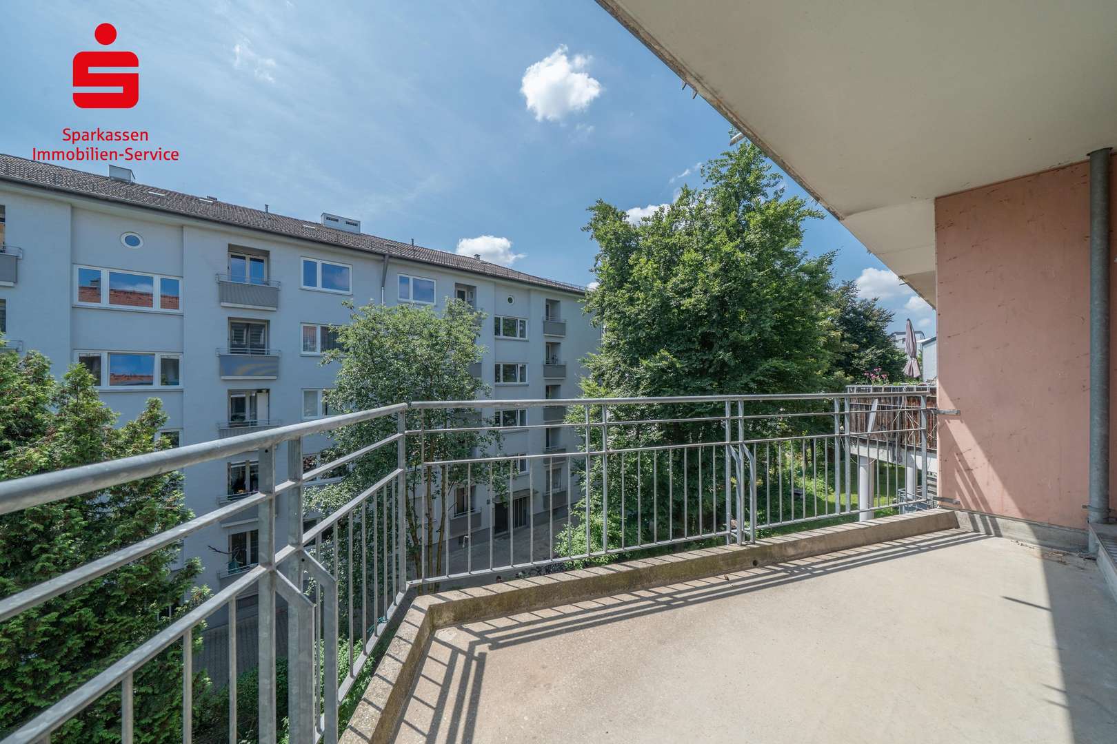 Balkon Balkon - Etagenwohnung in 80807 München mit 55m² kaufen