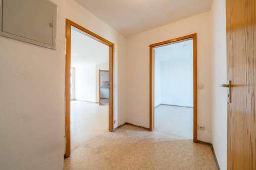 Flur Flur - Etagenwohnung in 80807 München mit 55m² kaufen