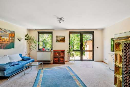 Helles Wohnzimmer Helles Wohnzimmer - Reihenmittelhaus in 81929 München mit 134m² kaufen