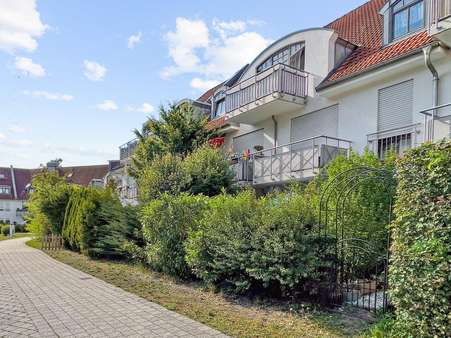 schöne Wohnanlage schöne Wohnanlage - Dachgeschosswohnung in 82256 Fürstenfeldbruck mit 63m² kaufen