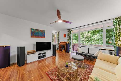 Wohnzimmer Wohnzimmer - Etagenwohnung in 81927 München mit 75m² kaufen