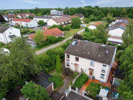 Hausansicht - Doppelhaushälfte in 82140 Olching mit 91m² kaufen