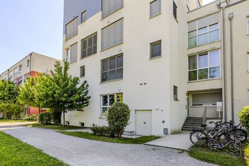 Eingang Haus Eingang Haus - Erdgeschosswohnung in 85221 Dachau mit 67m² kaufen