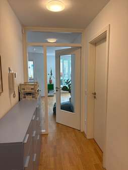 Flur Flur - Erdgeschosswohnung in 80337 München mit 84m² mieten