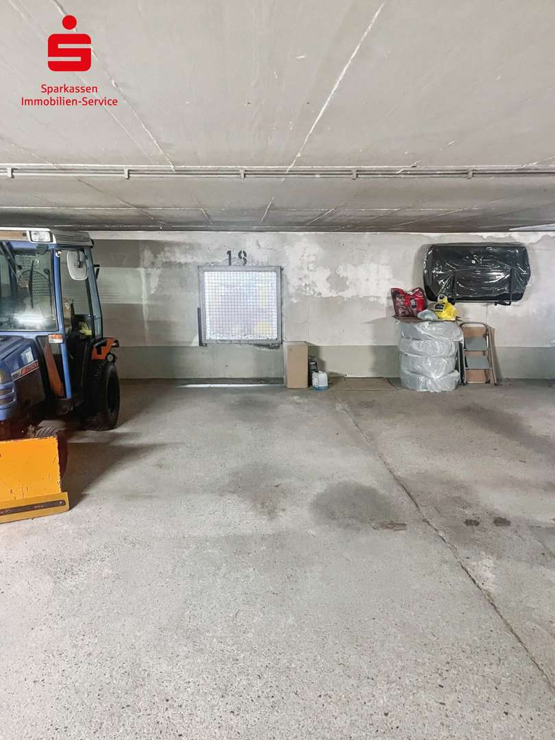Ansicht Tiefgaragenstellplatz -  in 82008 Unterhaching mit 0m² mieten