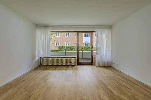 Wohnzimmer Wohnzimmer - Erdgeschosswohnung in 80686 München mit 55m² kaufen