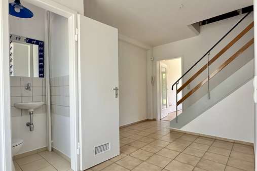 Eingangsbereich Eingangsbereich - Reihenmittelhaus in 81241 München mit 103m² mieten