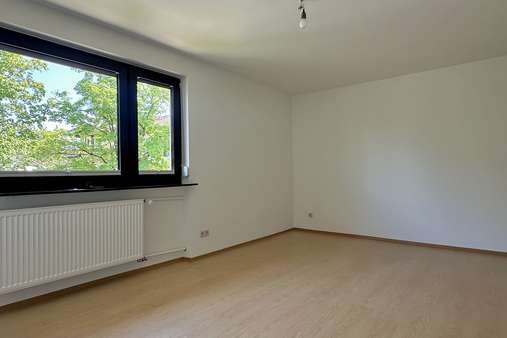Schlafzimmer OG Schlafzimmer OG - Reihenmittelhaus in 81241 München mit 103m² mieten