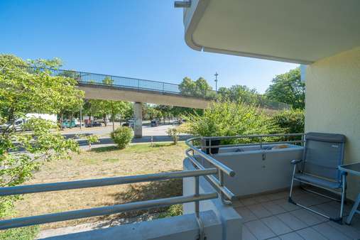Balkon Balkon - Erdgeschosswohnung in 81737 München mit 79m² kaufen
