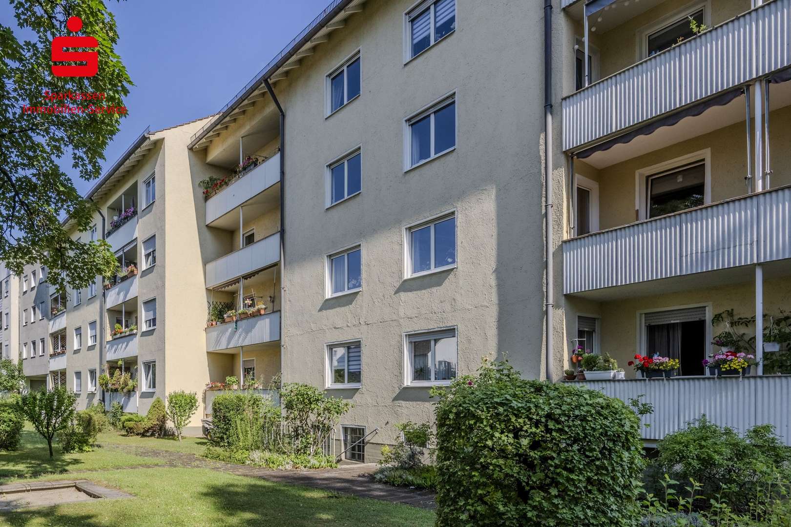 Außenansicht Außenansicht - Etagenwohnung in 80687 München mit 80m² kaufen