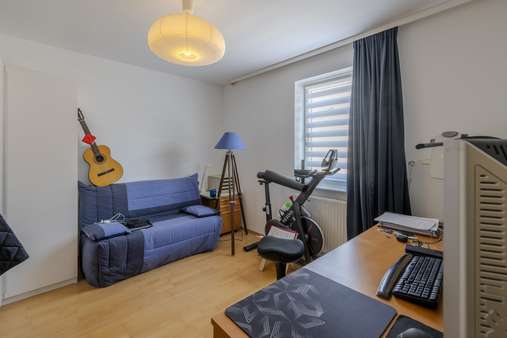 Büro-/Kinder-/Gästezimmer Büro-/Kinder-/Gästezimmer - Etagenwohnung in 80687 München mit 80m² kaufen