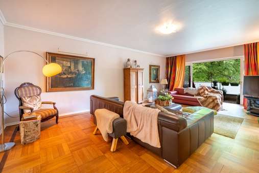Wohnbereich Wohnbereich - Etagenwohnung in 81545 München mit 213m² kaufen