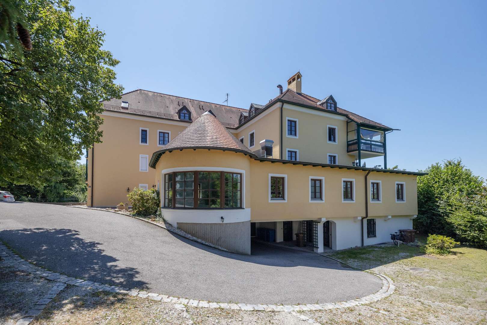 Außenbereich Außenbereich - Etagenwohnung in 94086 Bad Griesbach mit 75m² kaufen