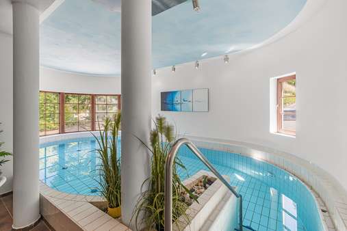 Schwimmbad Schwimmbad - Etagenwohnung in 94086 Bad Griesbach mit 75m² kaufen