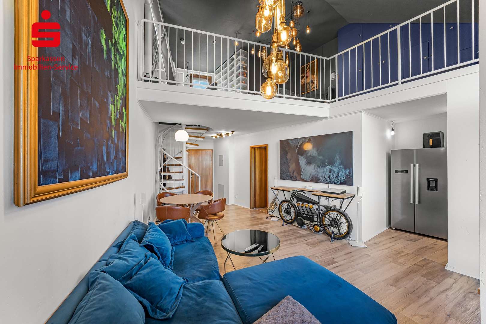 Offener Wohn- und Essbereich Offener Wohn- und Essbereich - Dachgeschosswohnung in 81739 München mit 63m² kaufen