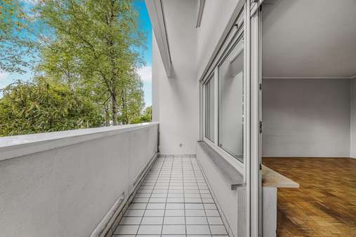Loggia - Erdgeschosswohnung in 81476 München mit 77m² kaufen