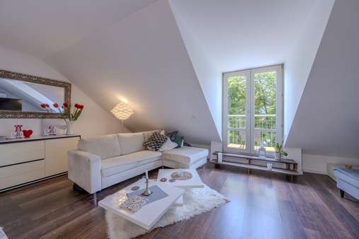 Wohnbereich Wohnbereich - Dachgeschosswohnung in 81671 München mit 45m² kaufen
