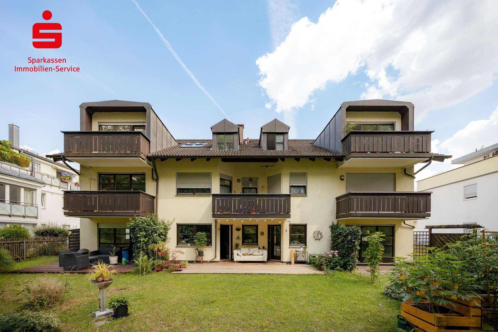 Hausansicht Hausansicht - Etagenwohnung in 81827 München mit 78m² kaufen