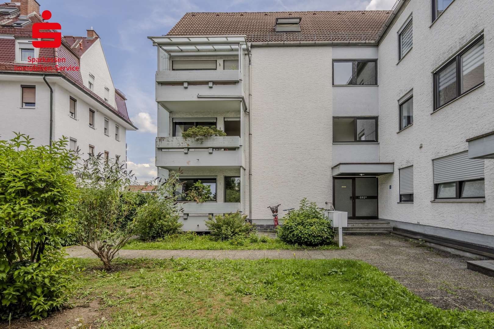 Hausansicht Hausansicht - Etagenwohnung in 80997 München mit 72m² kaufen