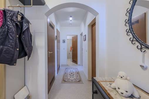 Flur Flur - Etagenwohnung in 80997 München mit 72m² kaufen