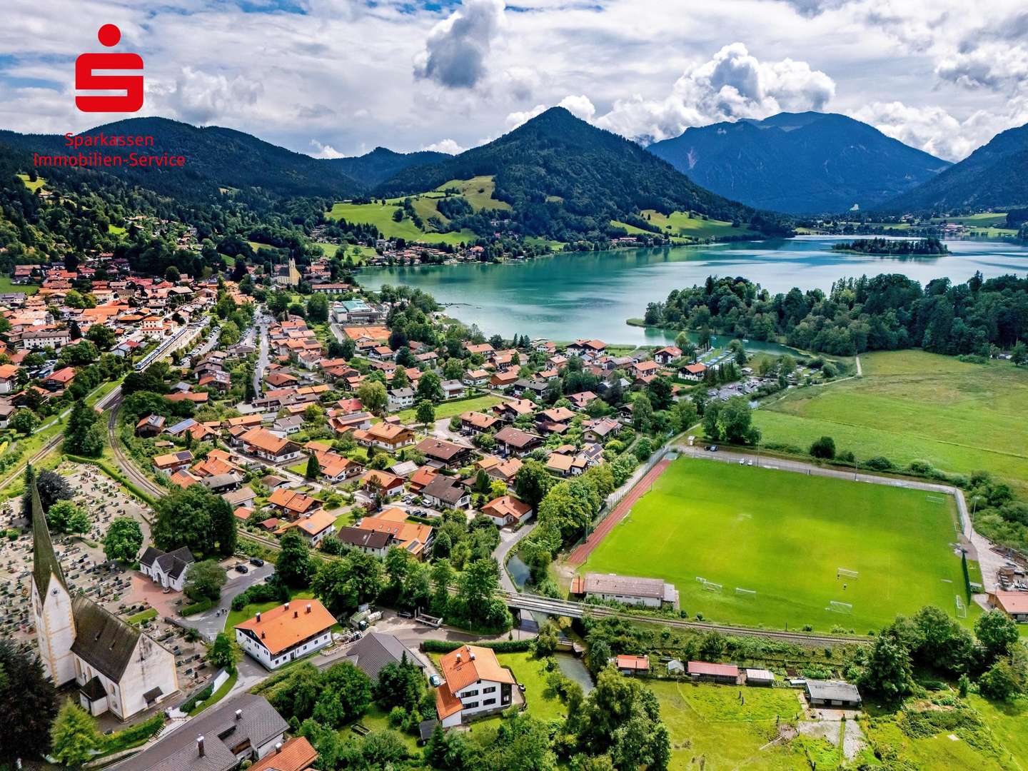 Luftbild Luftbild - Grundstück in 83727 Schliersee mit 553m² kaufen