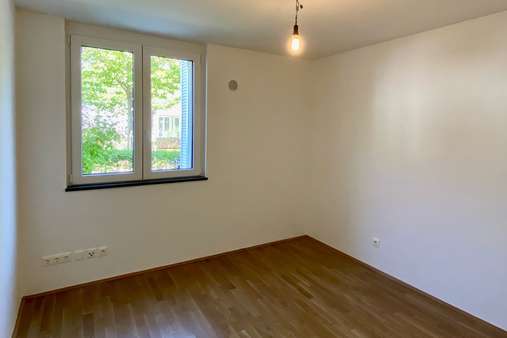 Kinderzimmer Kinderzimmer - Erdgeschosswohnung in 85640 Putzbrunn mit 78m² mieten