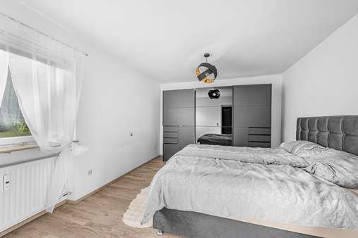 Schlafzimmer Schlafzimmer - Erdgeschosswohnung in 85540 Haar mit 62m² kaufen