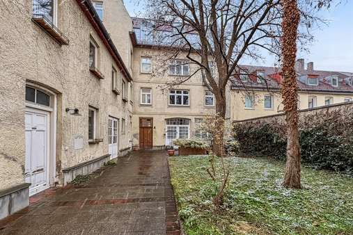 Rückgebäude Rückgebäude - Etagenwohnung in 80538 München mit 103m² kaufen
