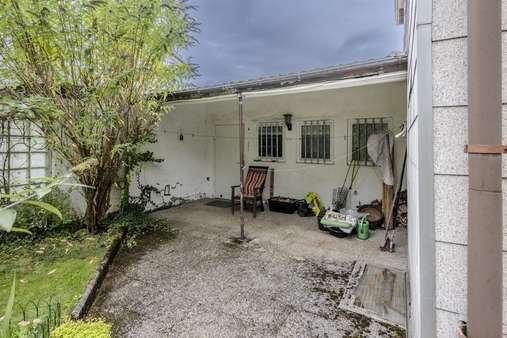 Freisitz und Anbau - Doppelhaushälfte in 85521 Riemerling mit 101m² kaufen