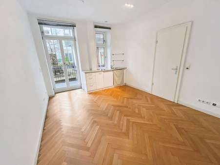Ansicht Eingangstüre Ansicht Eingangstüre - Etagenwohnung in 80469 München mit 24m² kaufen