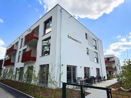 Außenansicht Garten Außenansicht Garten - Etagenwohnung in 92421 Schwandorf mit 48m² kaufen